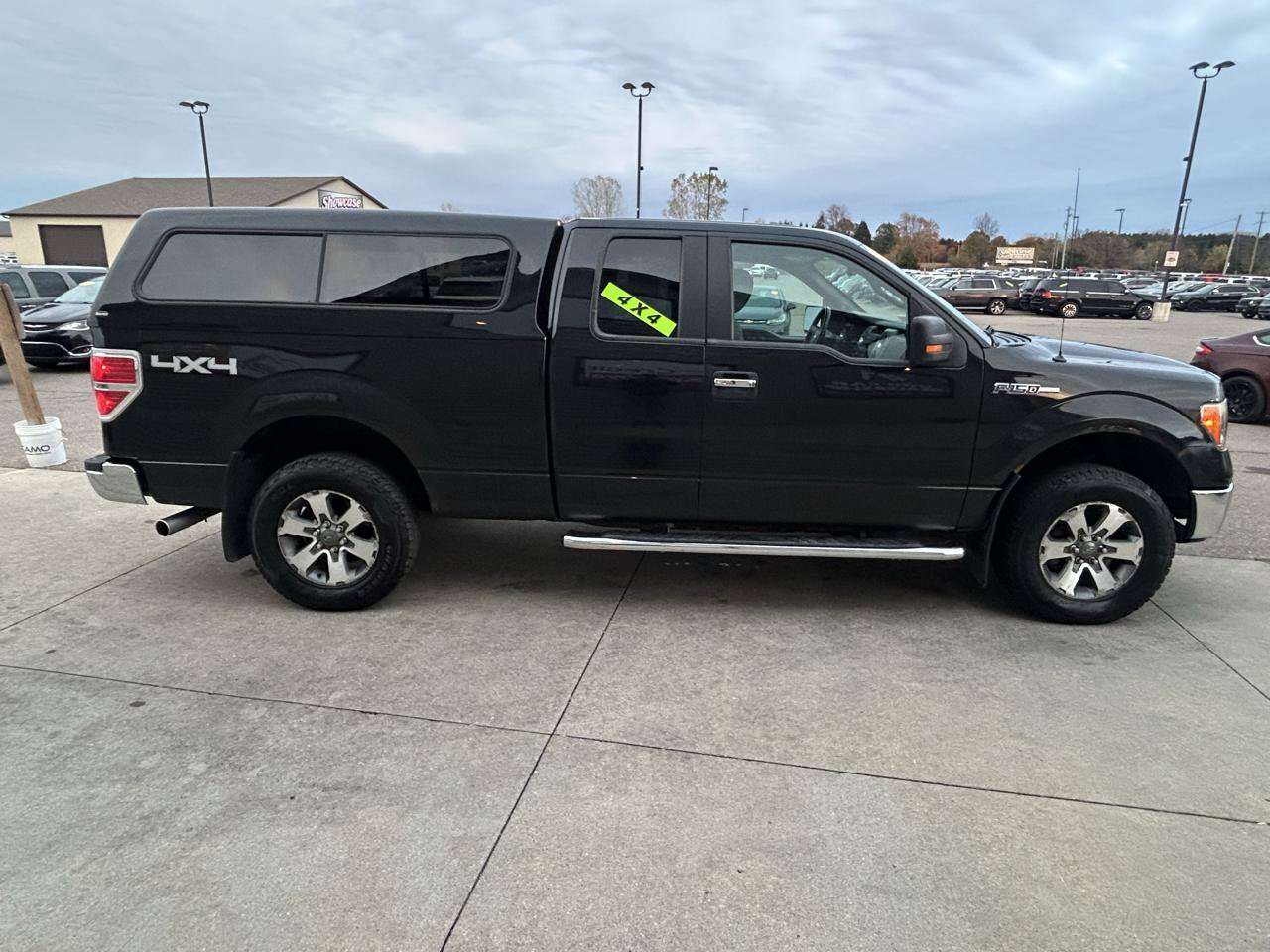 Used 2012 Ford F150 XLT w/ XLT Chrome Pkg AWD/4WD image 4