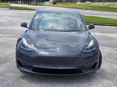 Used 2022 Tesla Model 3 Standard Range RWD image 2