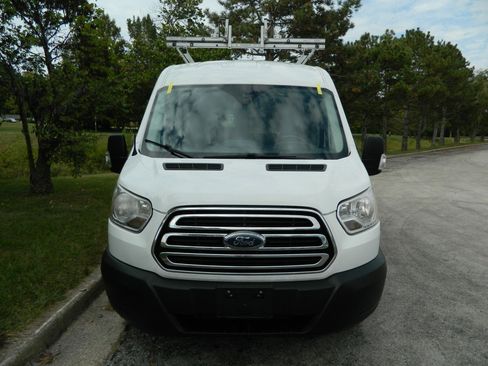 Used 2019 Ford Transit 150 XLT RWD image 2