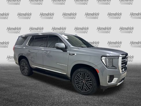 Used 2021 GMC Yukon SLT w/ SLT Luxury Plus Package image 2