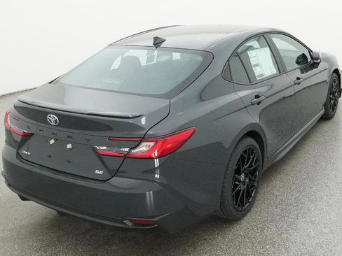 New 2026 Toyota Camry SE FWD image 5