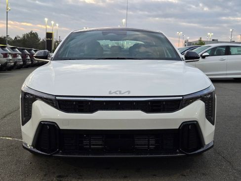 New 2026 Kia K4 GT-Line Turbo image 2