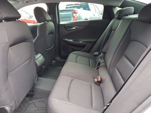 Used 2024 Chevrolet Malibu RS w/ LPO, Floor Liner Package FWD image 9
