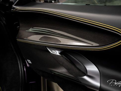 Used 2025 Ferrari SF90 Spider image 46