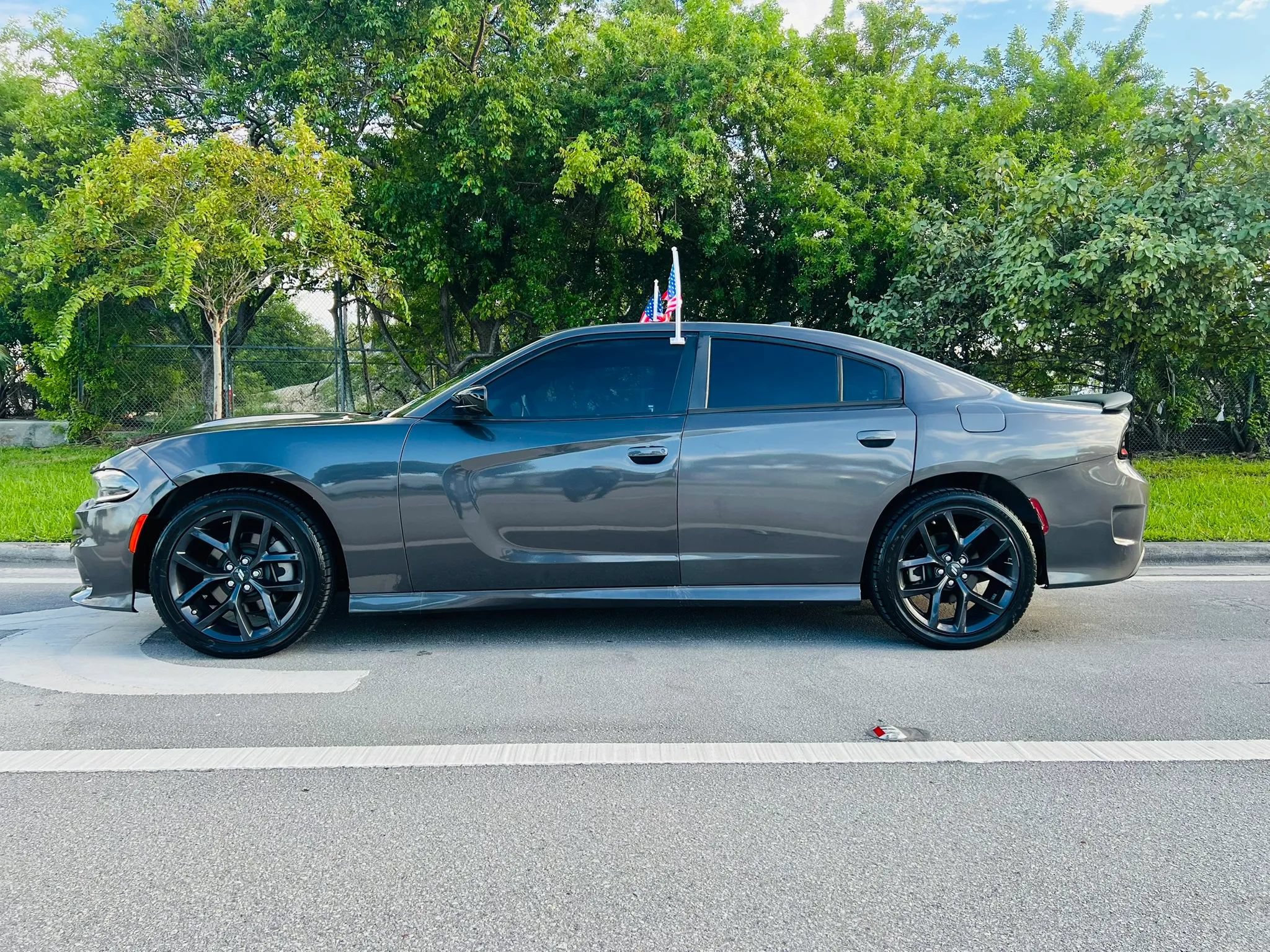 Used 2023 Dodge Charger R/T w/ Blacktop Package RWD image 2