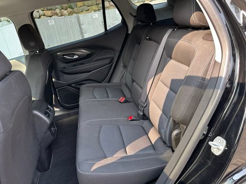 Used 2022 GMC Terrain SLE FWD image 21