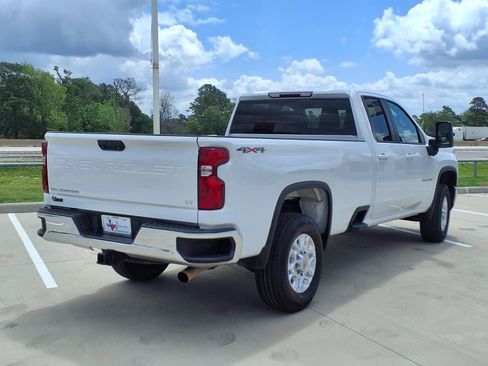 Used 2024 Chevrolet Silverado 2500 LT AWD/4WD image 6