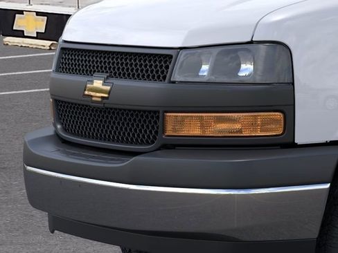 New 2026 Chevrolet Express 3500 w/ Power Convenience Package RWD image 13