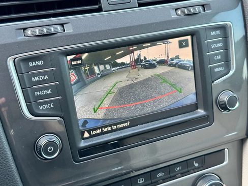 Used 2017 Volkswagen Golf Alltrack S AWD/4WD image 22
