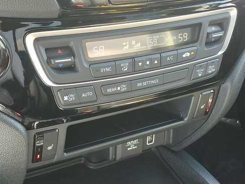 Used 2020 Honda Ridgeline RTL-E image 16
