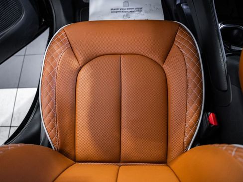 New 2026 Chrysler Pacifica Pinnacle image 28