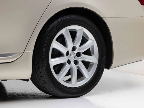 Used 2012 Lexus LS 460 w/ Luxury Value Edition RWD image 38