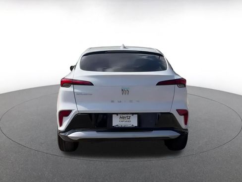 Used 2025 Buick Envista Sport Touring image 12