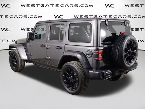 Used 2025 Jeep Wrangler Unlimited Sahara w/ Safety Group image 49