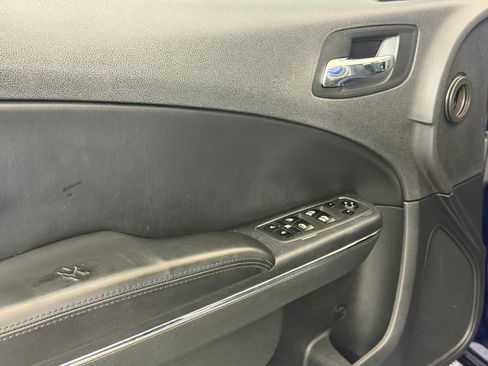 Used 2014 Dodge Charger SXT RWD image 13