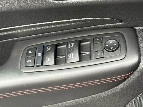 Used 2024 Dodge Durango GT image 13