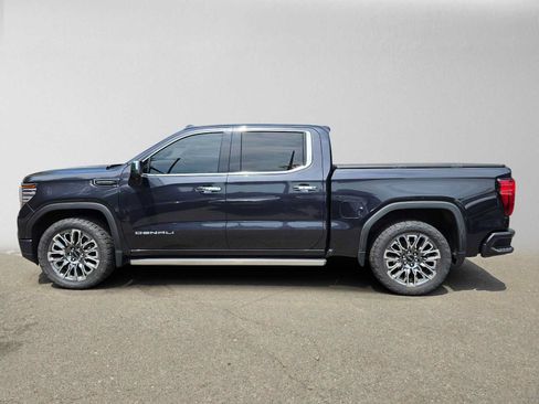 Used 2023 GMC Sierra 1500 Denali Ultimate AWD/4WD image 6