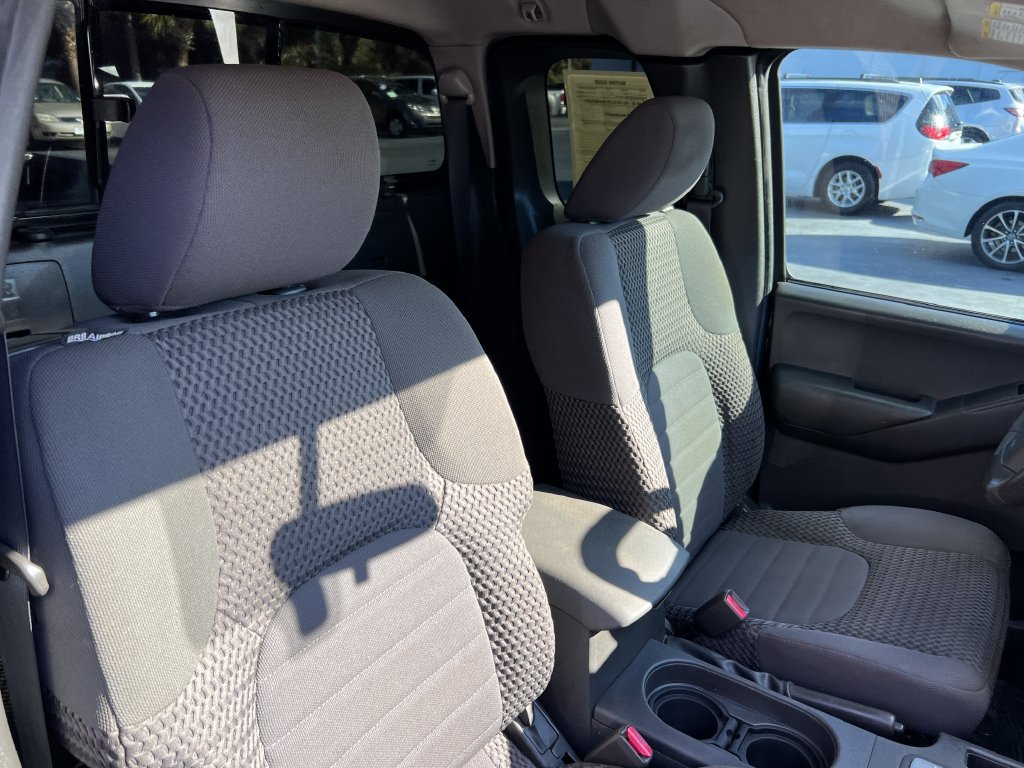 Used 2012 Nissan Frontier SV RWD image 16
