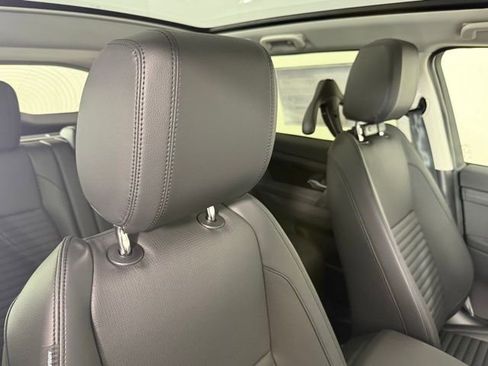 New 2025 Land Rover Discovery Sport S AWD/4WD image 29
