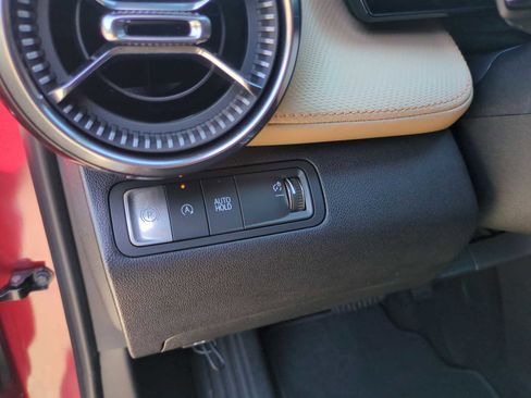 Used 2025 Chevrolet Equinox ACTIV w/ Safety and Technology Package image 35