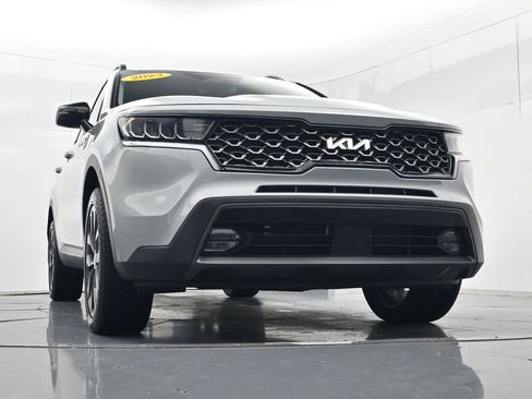 Certified 2023 Kia Sorento X-Line EX AWD/4WD image 38