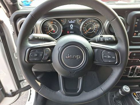 Used 2023 Jeep Wrangler Sport S image 19