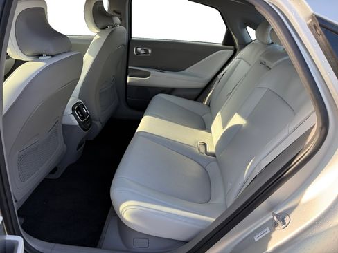 Certified 2025 Hyundai Ioniq 6 SEL image 16