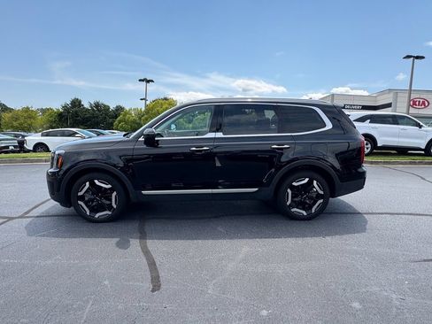 Certified 2025 Kia Telluride S FWD image 6