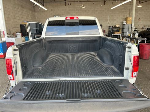 Used 2018 RAM 1500 Laramie w/ Convenience Group AWD/4WD image 29