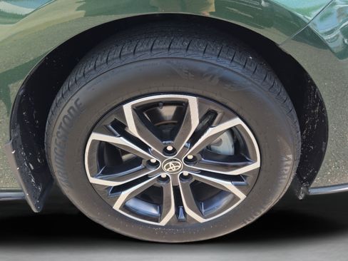 Certified 2025 Toyota Sienna Platinum AWD/4WD image 36