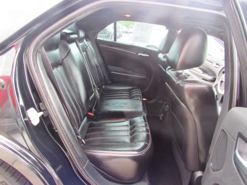 Used 2023 Chrysler 300 S RWD image 13