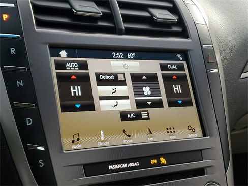 Used 2017 Lincoln MKZ Select w/ Select Plus Package image 18