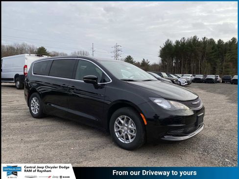 New 2026 Chrysler Voyager LX image 1