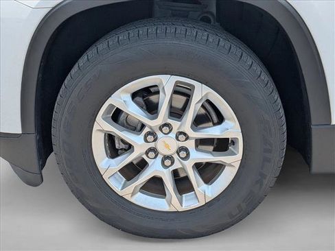 Used 2020 Chevrolet Traverse LS FWD image 10