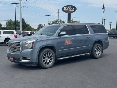 Used 2016 GMC Yukon XL Denali AWD/4WD image 3