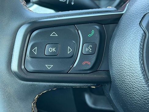 Used 2024 Jeep Wrangler Unlimited AWD/4WD image 21