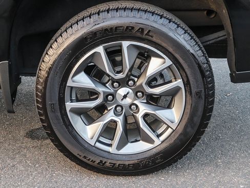 Used 2024 Chevrolet Silverado 1500 RST w/ Convenience Package II image 12