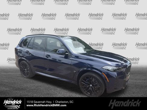 New 2026 BMW X5 xDrive40i w/ M Sport Package AWD/4WD image 1