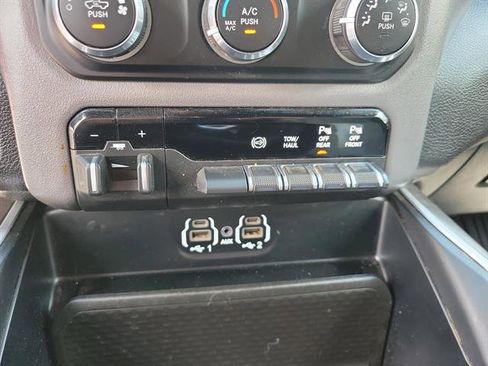 Used 2024 RAM 2500 Big Horn w/ Off Road Package AWD/4WD image 14
