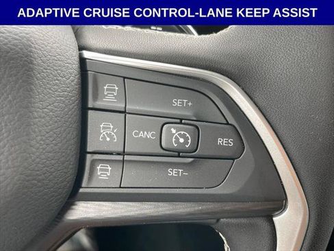 Certified 2026 Jeep Grand Cherokee Laredo RWD image 12