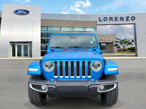 Used 2023 Jeep Wrangler Unlimited Sahara w/ Safety Group AWD/4WD image 2