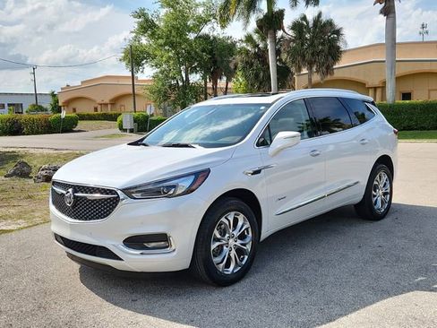 Certified 2021 Buick Enclave Avenir w/ Avenir Technology Package FWD image 2