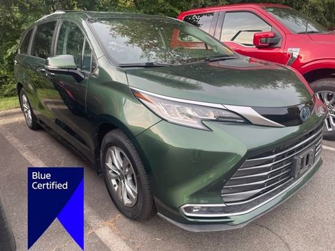 Used 2022 Toyota Sienna Limited AWD/4WD image 3