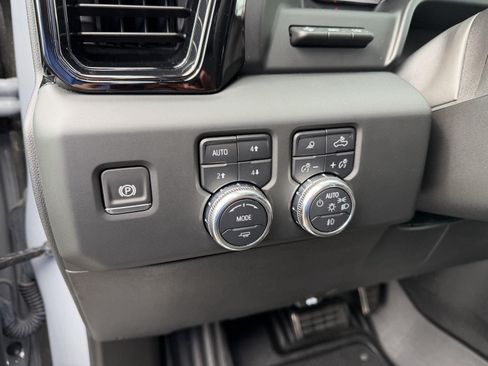 Certified 2024 GMC Sierra 1500 AT4 w/ Technology Package AWD/4WD image 16