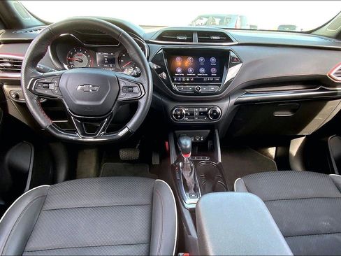 Used 2023 Chevrolet TrailBlazer RS w/ Convenience Package image 13