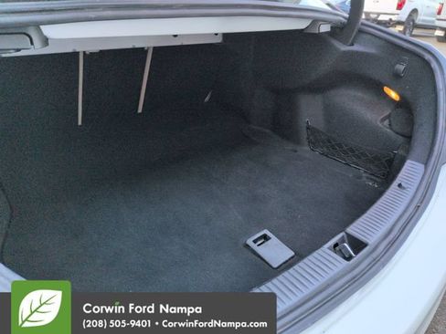 Used 2017 Mercedes-Benz C 300 4MATIC Sedan image 30