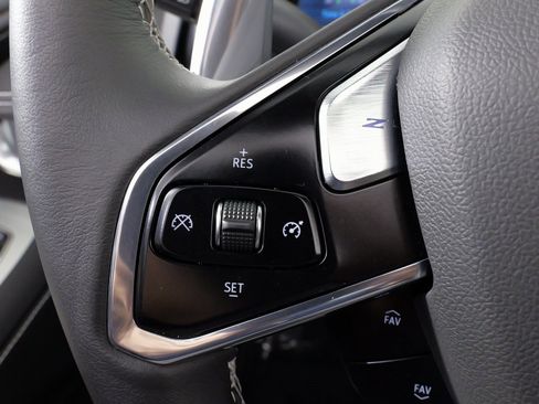 Used 2021 Chevrolet Corvette Stingray w/ Z51 Performance Package image 52