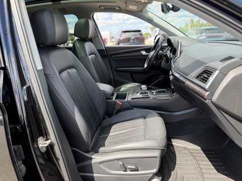 Used 2018 Audi Q5 2.0T Premium Plus w/ Premium Plus Package AWD/4WD image 16