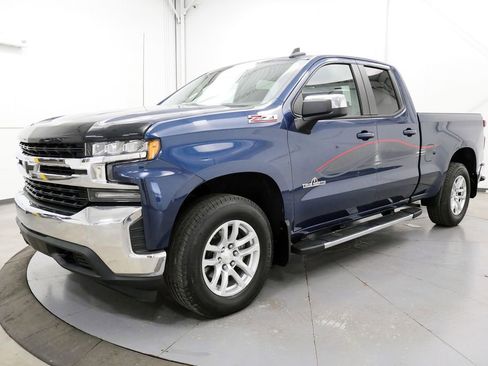 Used 2019 Chevrolet Silverado 1500 LT w/ True North Edition image 3