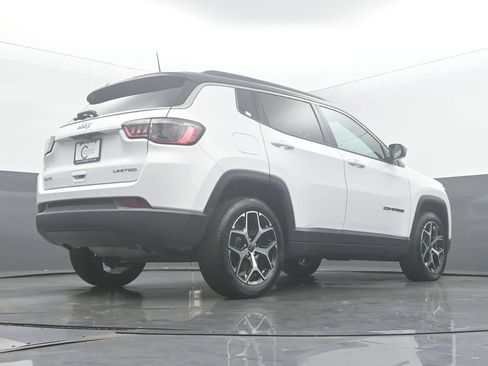 Used 2025 Jeep Compass Limited AWD/4WD image 42